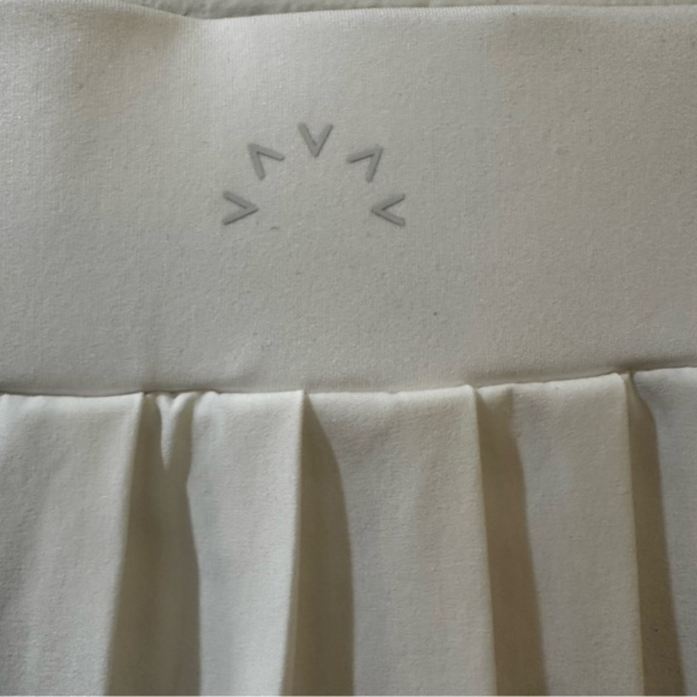 Varley Melody White Pleated Skort Tennis Skirt Size XS - Picture 11 of 13